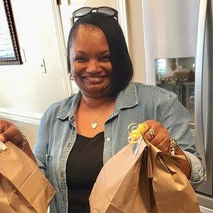 Meet your Posher, Cecelia